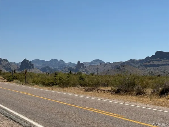 S Egar Rd, Golden Valley, AZ 86413