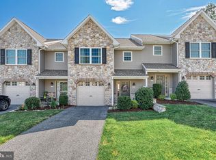 357 Melbourne Ln, Mechanicsburg, PA 17055