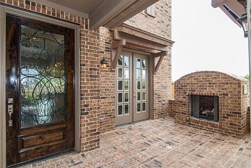 3rd image of 15935 Barrow Cove Dr