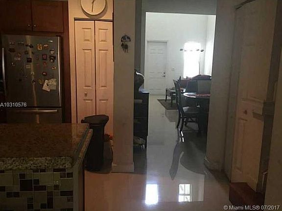 2nd image of 11467 NW 75th Ln