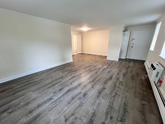 4th image of 42 Worthen Rd #14