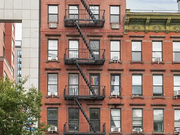 2294 Frederick Douglass Boulevard image 15 of 17