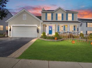 2424 Waterleaf Ln, Woodstock, IL 60098