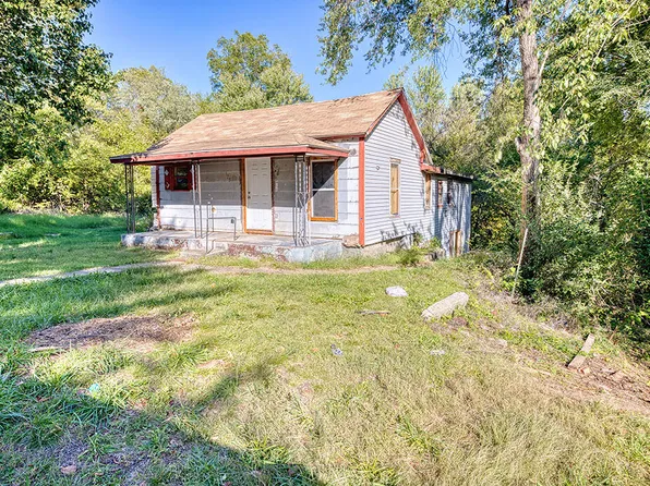 125 N Maple Avenue, Joplin, MO 64801