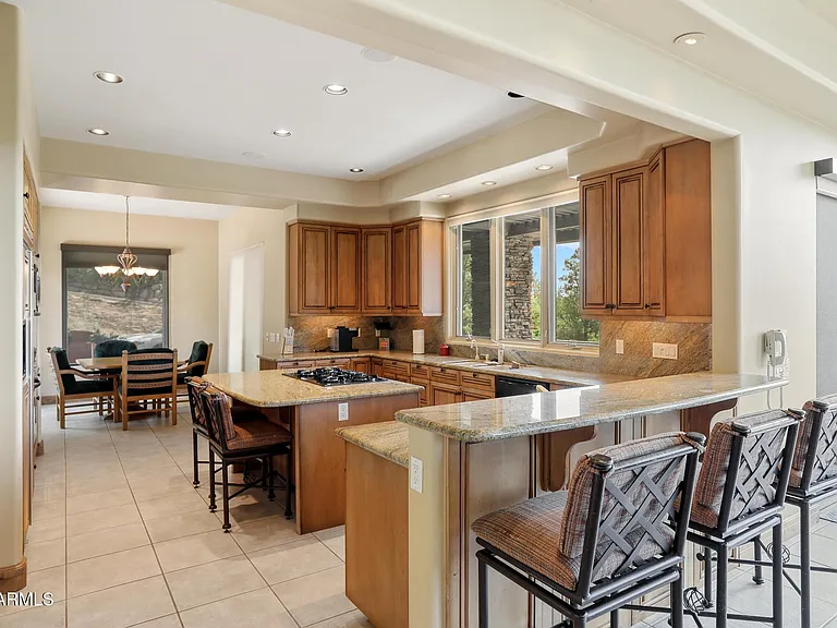 804 N Grapevine Dr — Photo 9