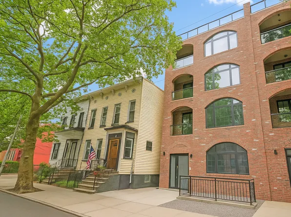 90 Herbert Street 3A image 9 of 9