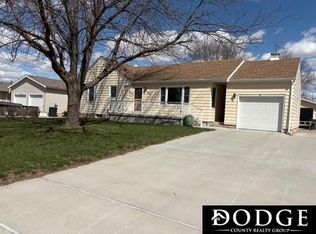 826 N Garden City Rd, Fremont, NE 68025
