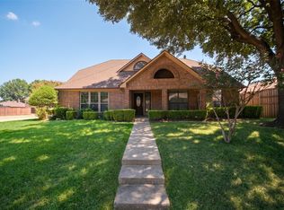2914 Baron Dr, Garland, TX 75040
