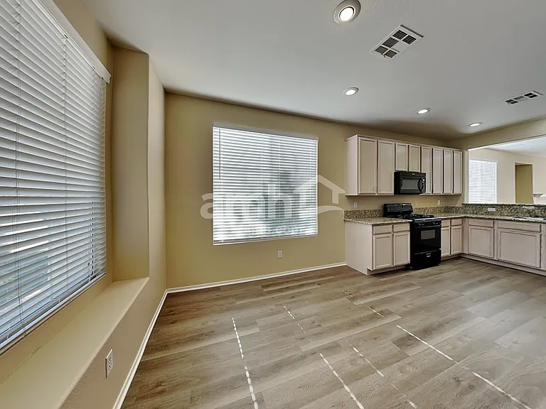 2803 Water Sport Ave — Photo 4