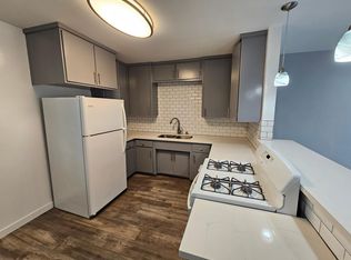1037 W 12th St, San Pedro, CA 90731