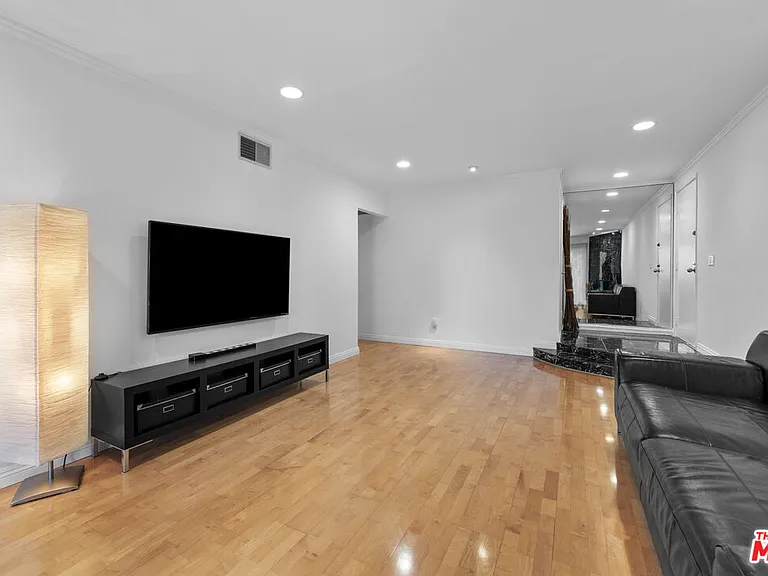 1515 S Beverly Dr #202 — Photo 3