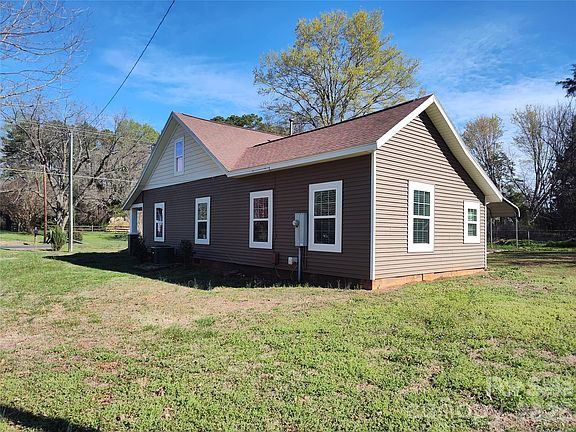 4th image of 175 Leonard Rd