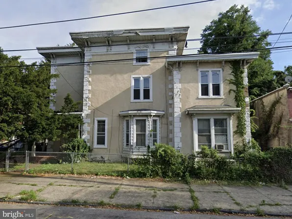 724 N 43rd St, Philadelphia, PA 19104