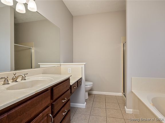 5th image of 4400 Lake Forest Drive