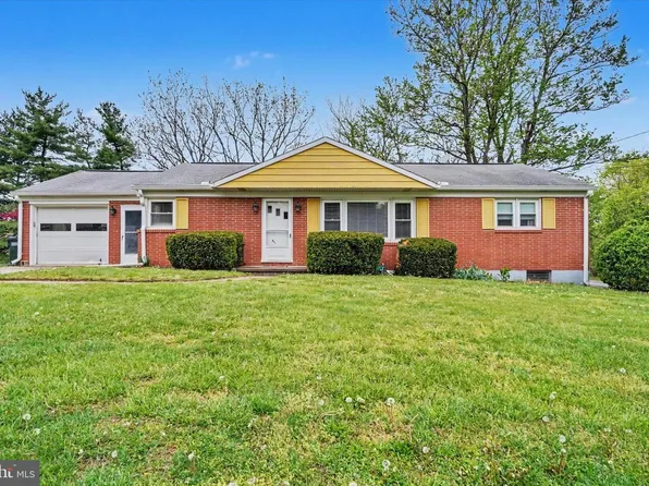 2401 Emerald Ave, York, PA 17408