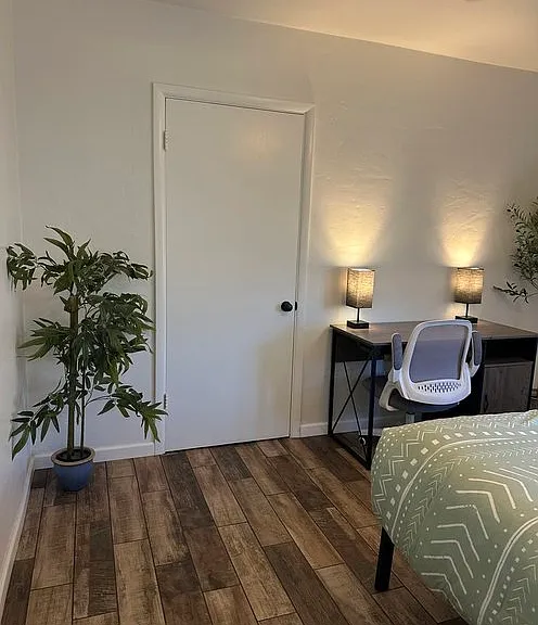 15 W Mission Ln — Photo 11