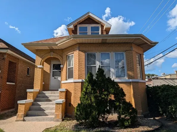 5214 W Schubert Ave, Chicago, IL 60639