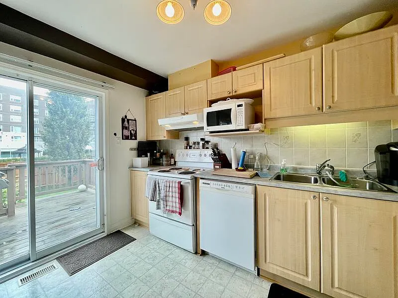 Building Photo - 2030 Scully Way