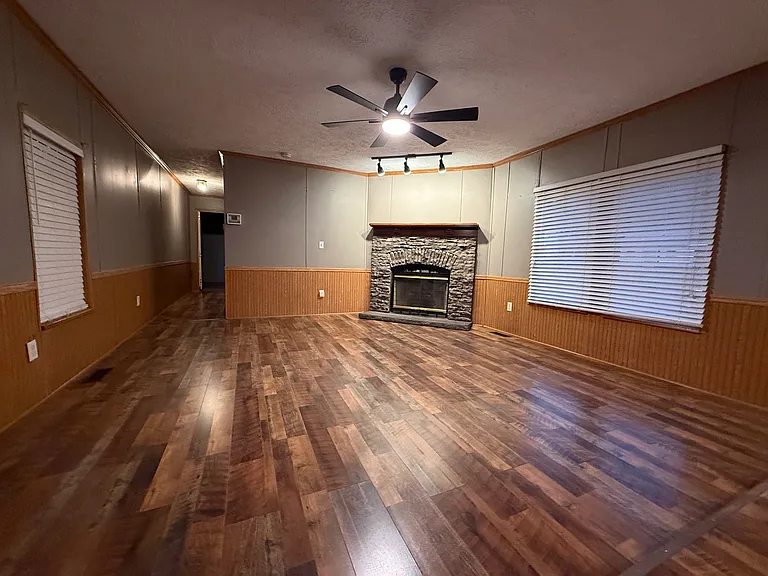 22 Zeigler Dr — Photo 2