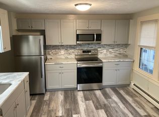 115 High St, Hampton, NH 03842