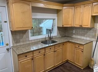 7 Stuart Rd #A, Shirley, NY 11967