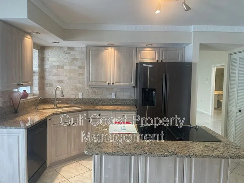 2 bed, 2.0 bath, 1396 sqft, $2,250 — Photo 4