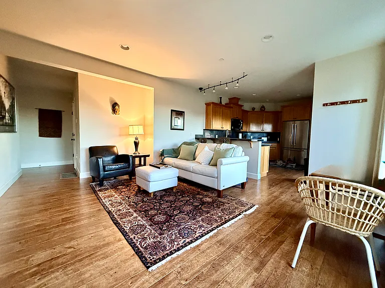 12 E Point Ct — Photo 5