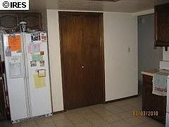 4th image of 943 50th Ave