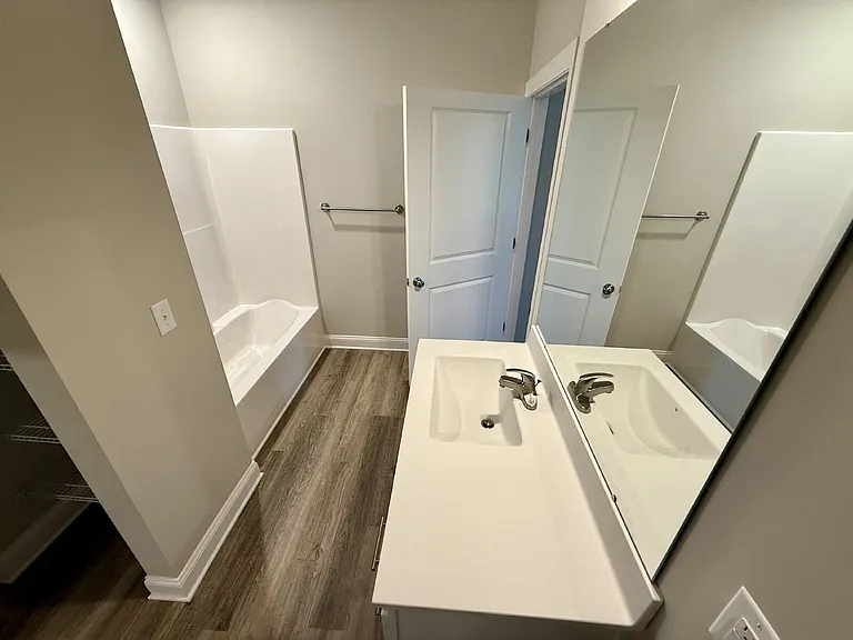 188 Gallery Dr #304 — Photo 3