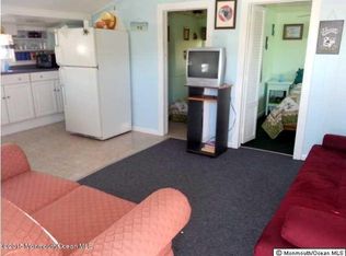 70 14th Ave, Seaside Park, NJ 08752