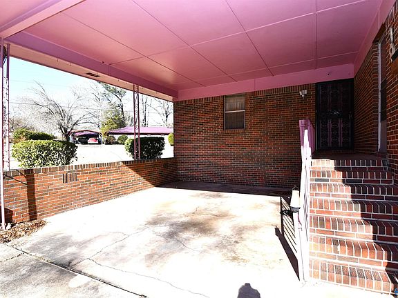 4th image of 306 Greenwood Ave