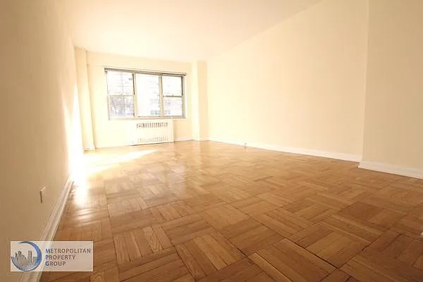 Rented by Metropolitan Property Group | media 18