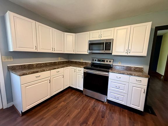 3rd image of 38 Belle Ave
