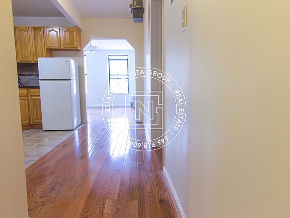 2nd image of 145 Orchard St APT 6