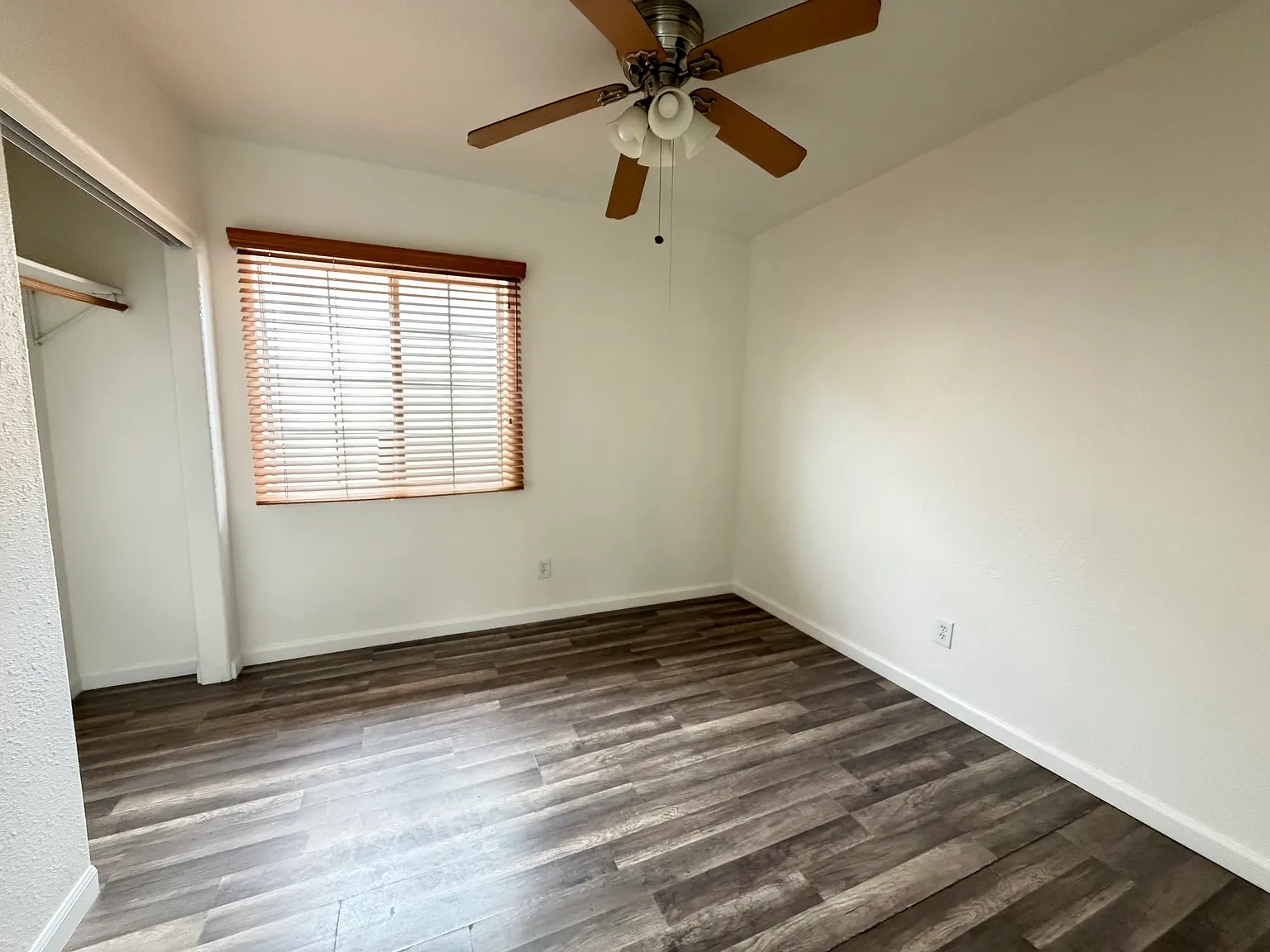 2 bed, 600 sqft, $2,300 — Photo 4