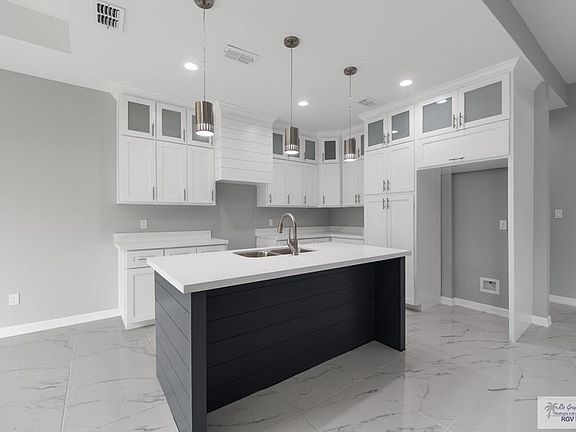4th image of 6160 Dakota Garden Cir