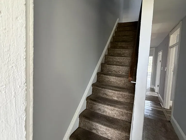 566 Noble St #2 — Photo 2