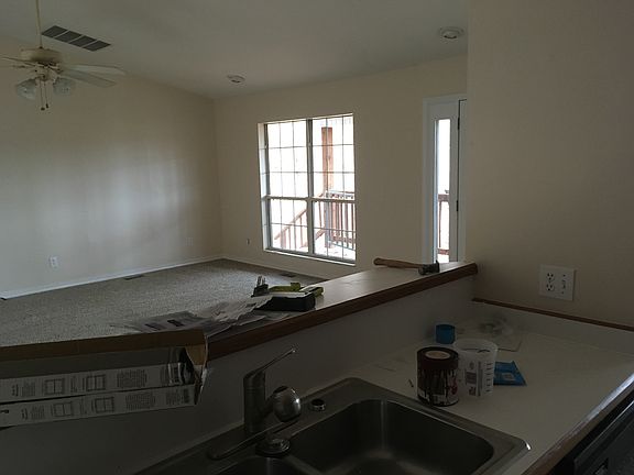 spacious living room/dining room