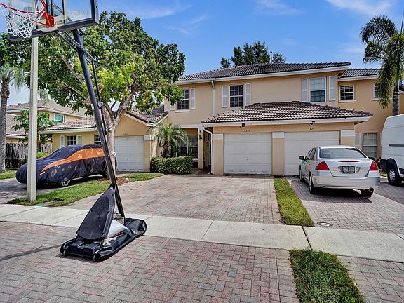 4th image of 5330 NW 89th Terrace