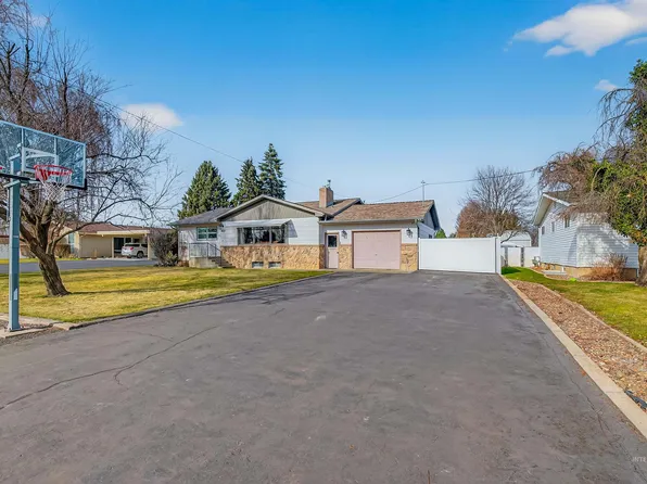 917 Cedar Ave, Lewiston, ID 83501