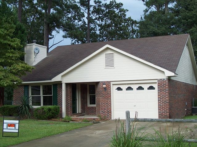 Rockfish, NC! Great Home! Completely Remodeled by Designer!