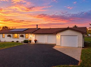 521 BAILEY STREET, Waupaca, WI 54981