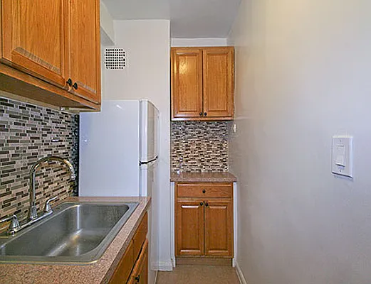 Rented by SW Queens Mezzanine | media 14