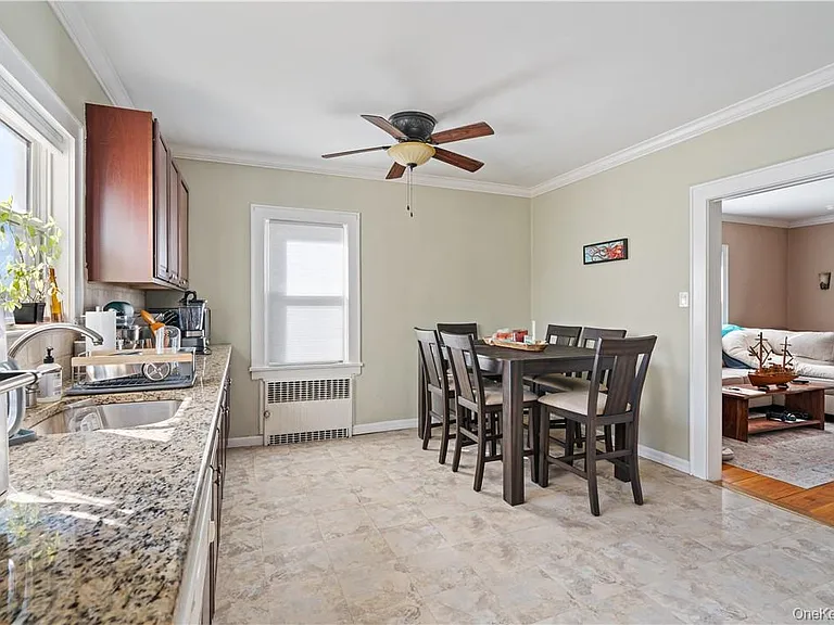 204 Lakeview Ave — Photo 4