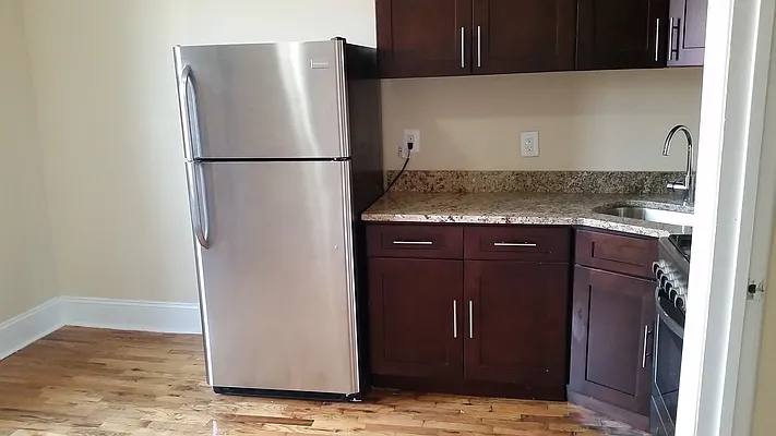 Rented by Lang Realty LLC | media 2