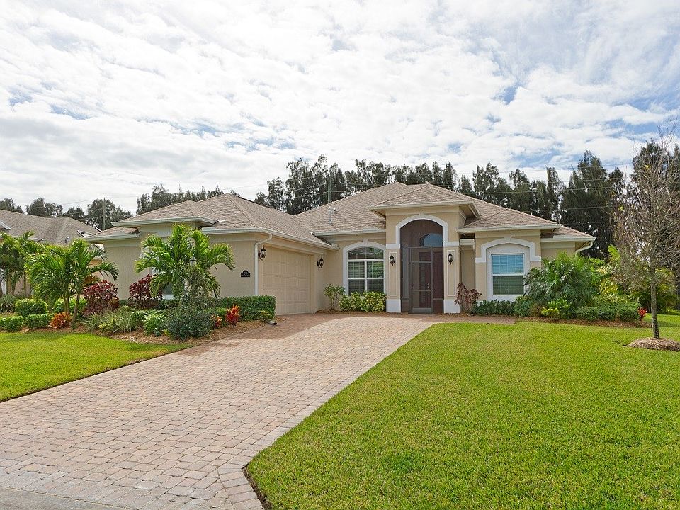 1st image of 1230 Southlakes Way SW