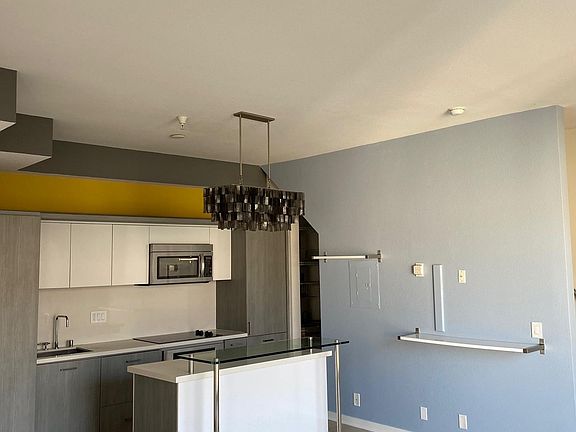 2nd image of 948 G St