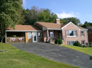 704 Reid St, Staunton, VA 24401