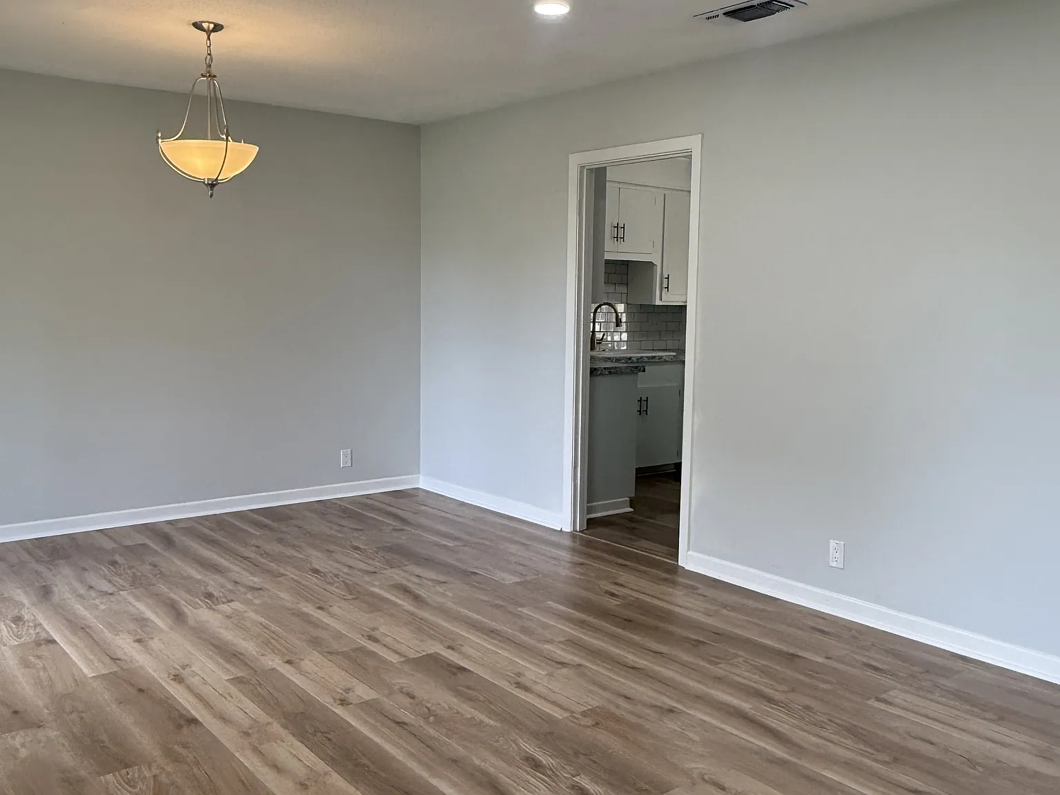 2108 East 24th Street - 1 — Photo 3
