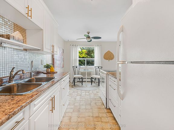5th image of 485 Thorold Rd #203